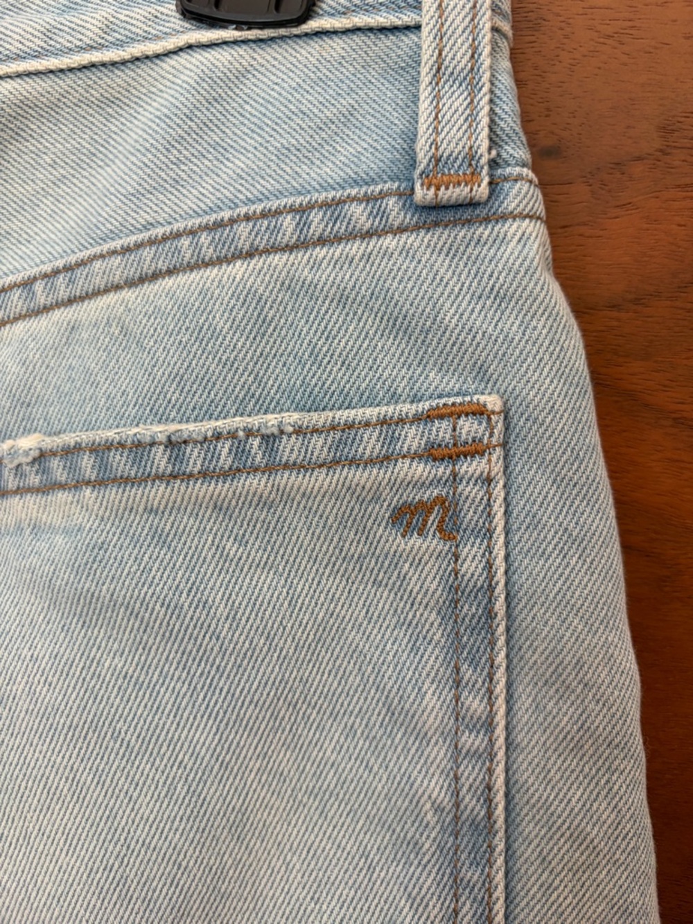 Madewell the Mom Jean Short - Picture 10 of 14